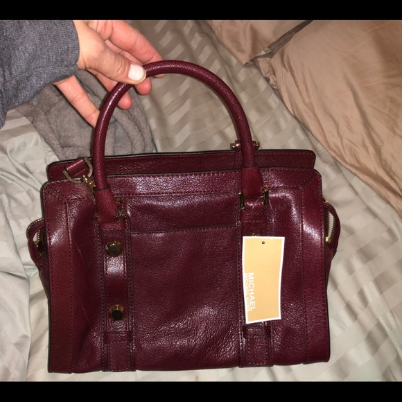 Michael kors burgundy bag 💼 - Picture 5 of 5